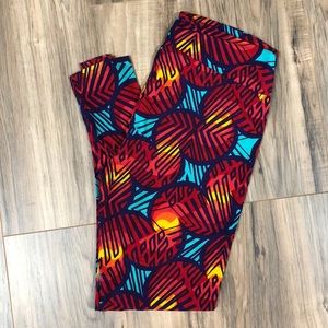 NWOT LuLaRoe T&C Leggings